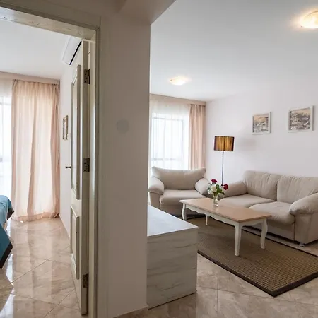 Apartment Antik Balchik